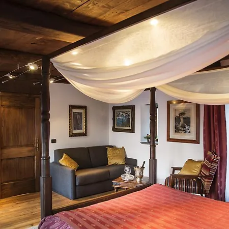 Borgo Di Creggio Apartments * Trontano